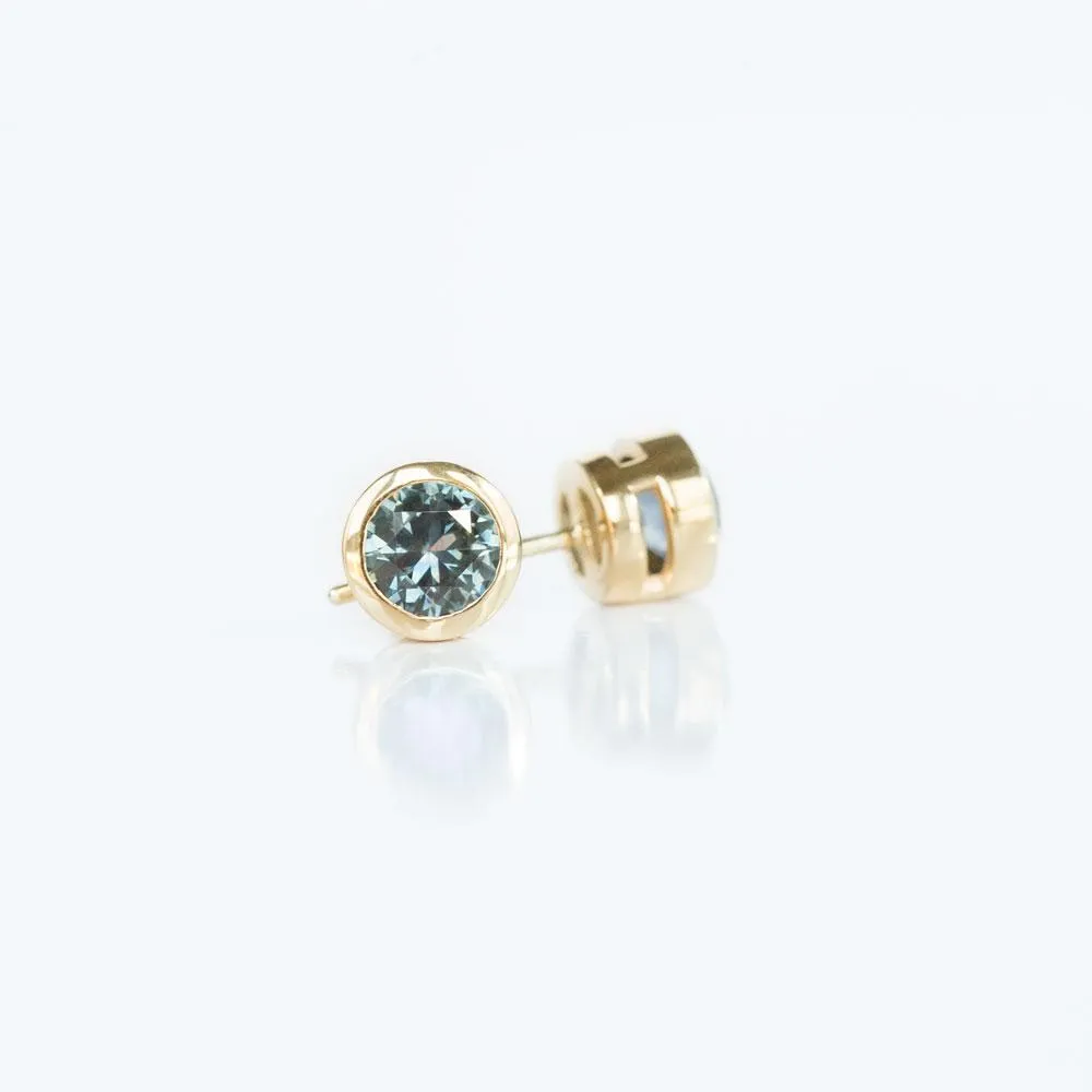 1.61ctw Round Montana Sapphire Yellow Gold Bezel Stud Earrings