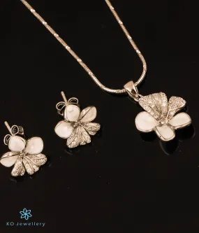 The Sparkling Bloom Silver Pendant Set